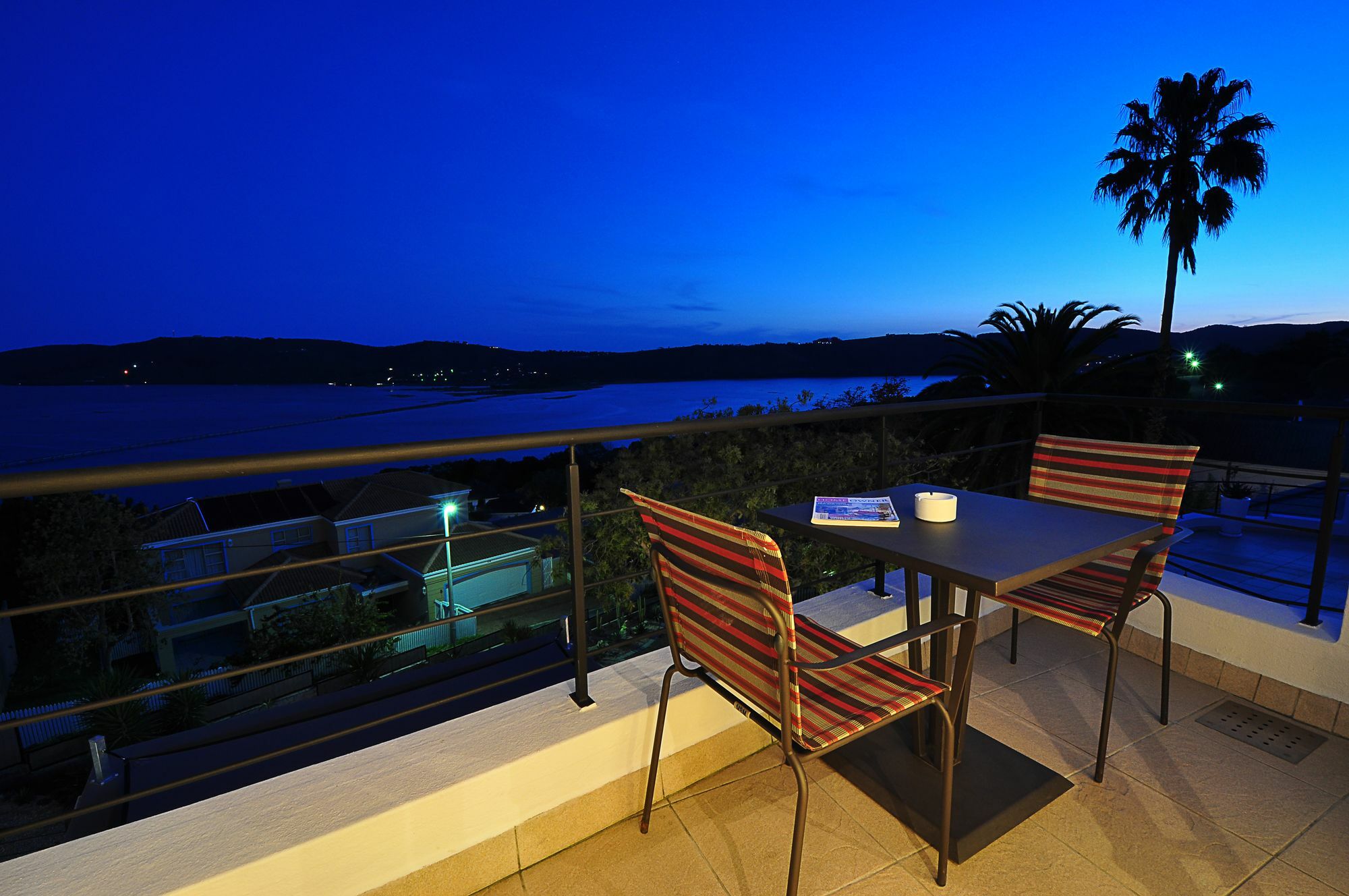 Villa Afrikana Guest Suites By Knysna Paradise Collection Bagian luar foto